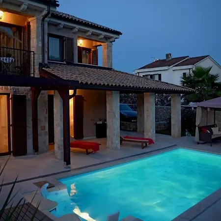 Holiday House Berna 2- With Pool Malinska