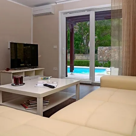 Holiday House Berna 2- With Pool