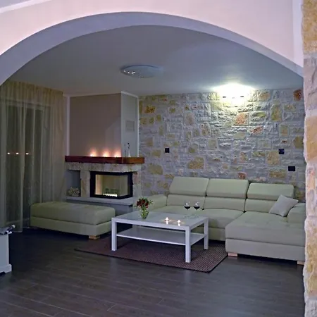 Casa vacanze Holiday House Berna 2- With Pool Malinska